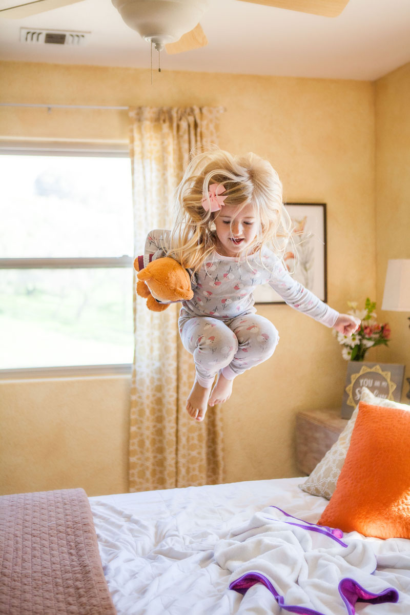 4 Ways to Help Your Toddler’s Nighttime Routine After a Time Change
